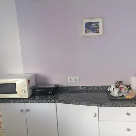 Flat In Pyr 아파트
