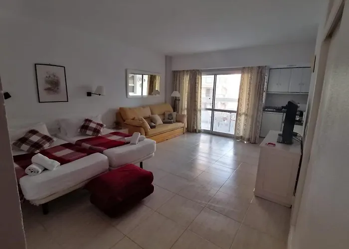 Flat In Pyr فوينخيرولا