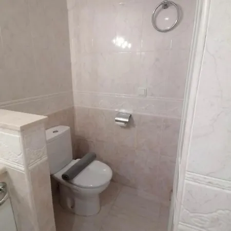 Flat In Pyr Lägenhet Fuengirola